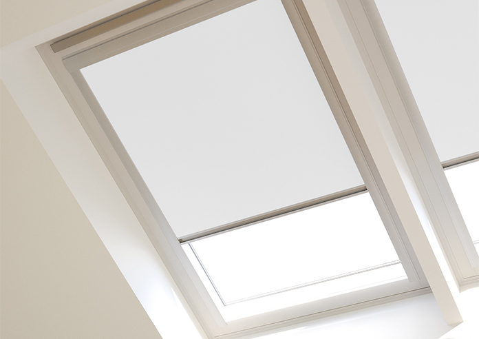 Blackout Roller, White (Blackout) - Loft Blind - Image 5